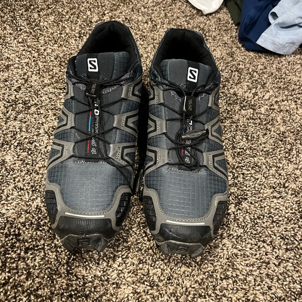 Salomon Men's Gray Athletic Shoes